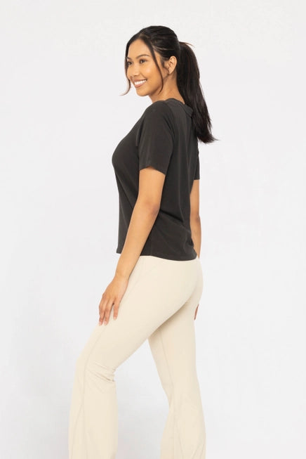 *CLASSIC BOXY FIT TEE - BLACK
