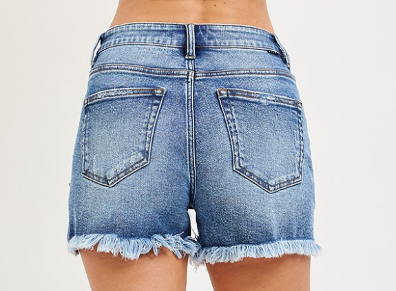 HIGH RISE BUTTON DOWN STEP SIDE HEM SHORTS