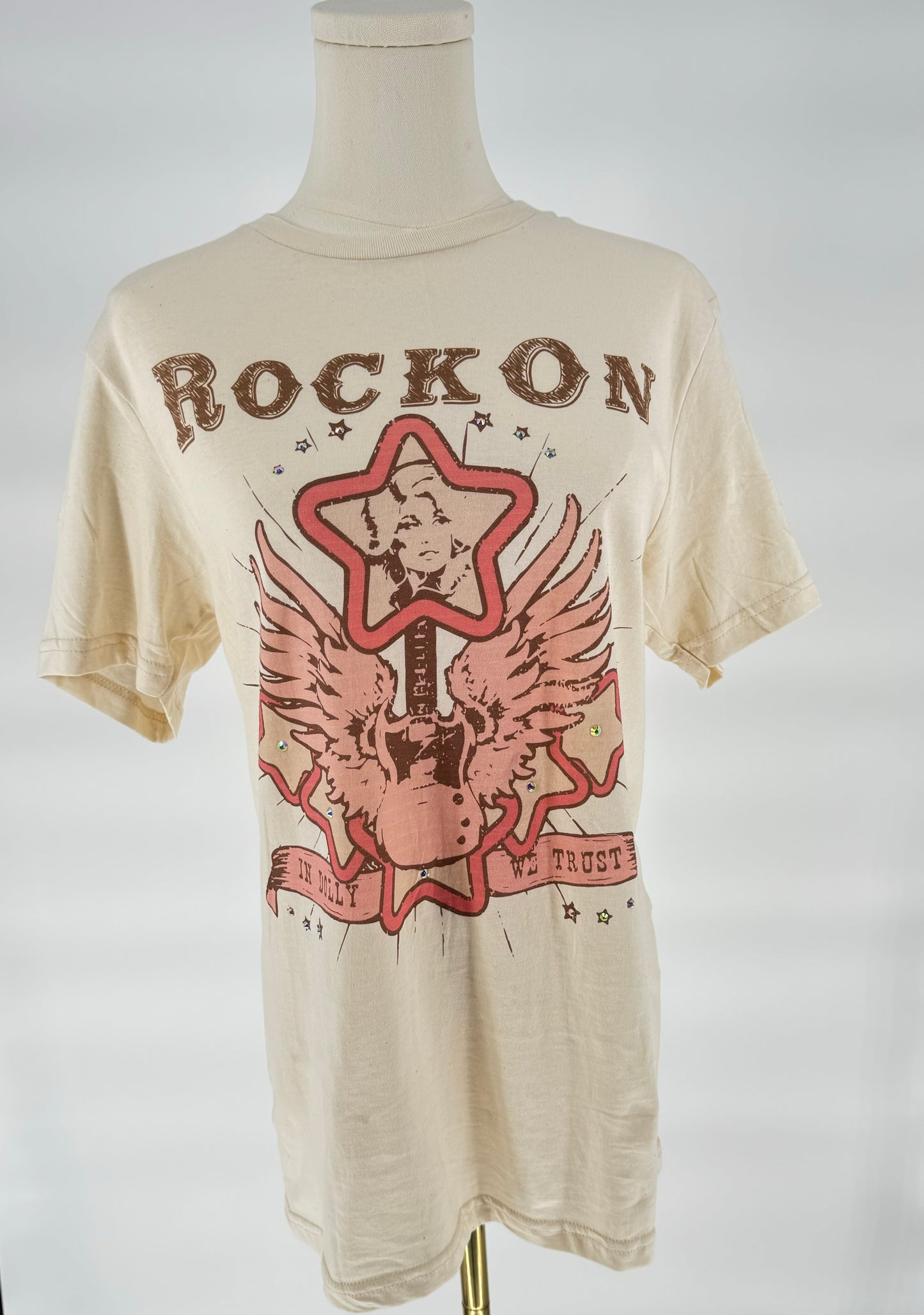 *CREAM T'SHIRT - ROCK ON, IN DOLLY WE TRUST