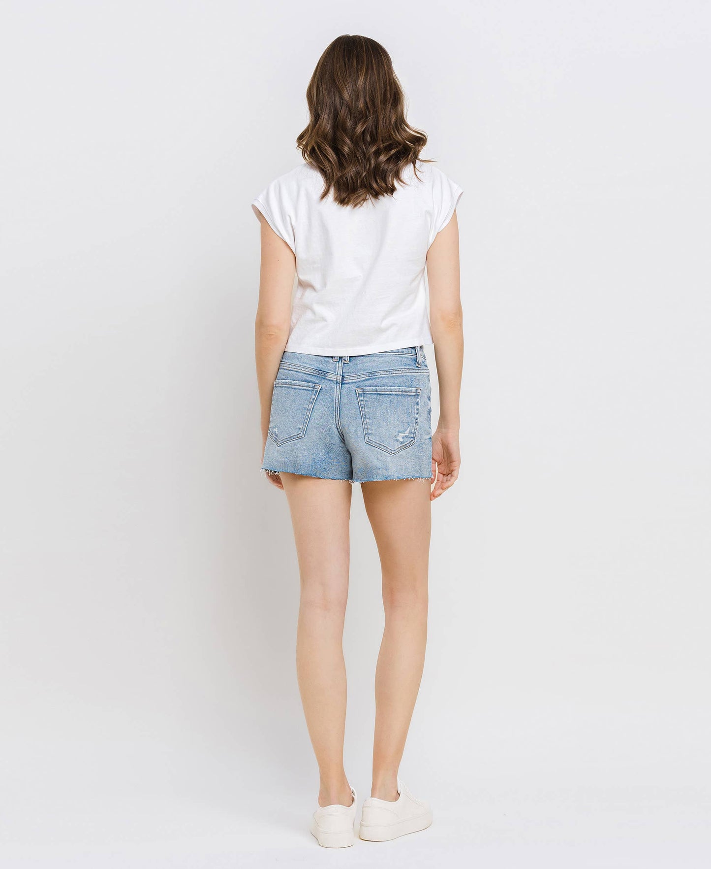 *MID RISE RAW DISTRESSED HEM SHORTS T6390