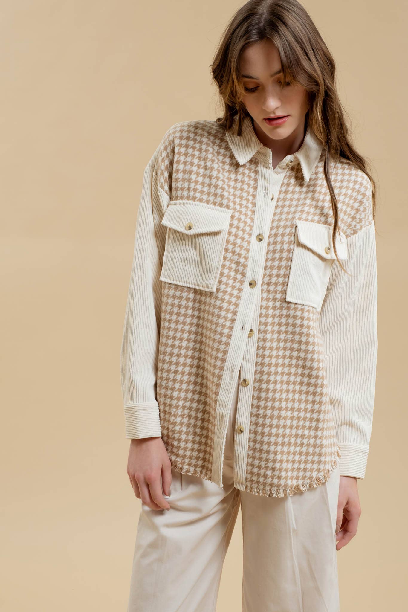 *KHAKI COLORBLOCK HOUNDSTOOTH SHACKET