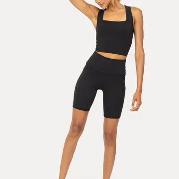 *Tapered Band Essential Biker Shorts - BLACK
