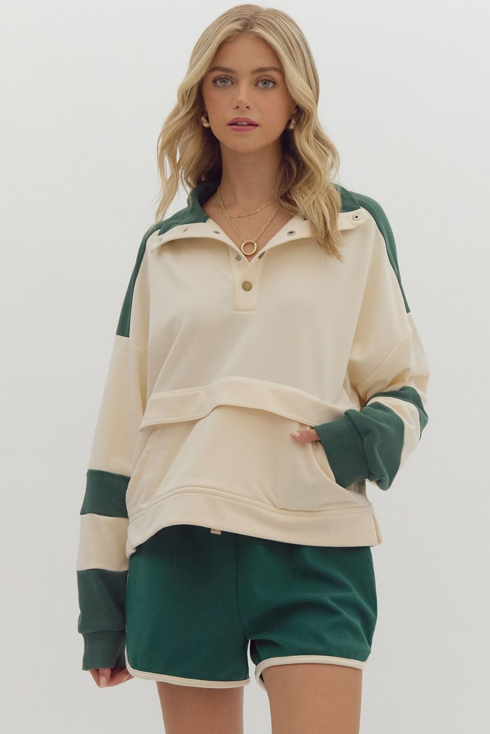 *Lightweight Long Sleeve Hunter Green Top with Cream Trim and High waisted Short Set