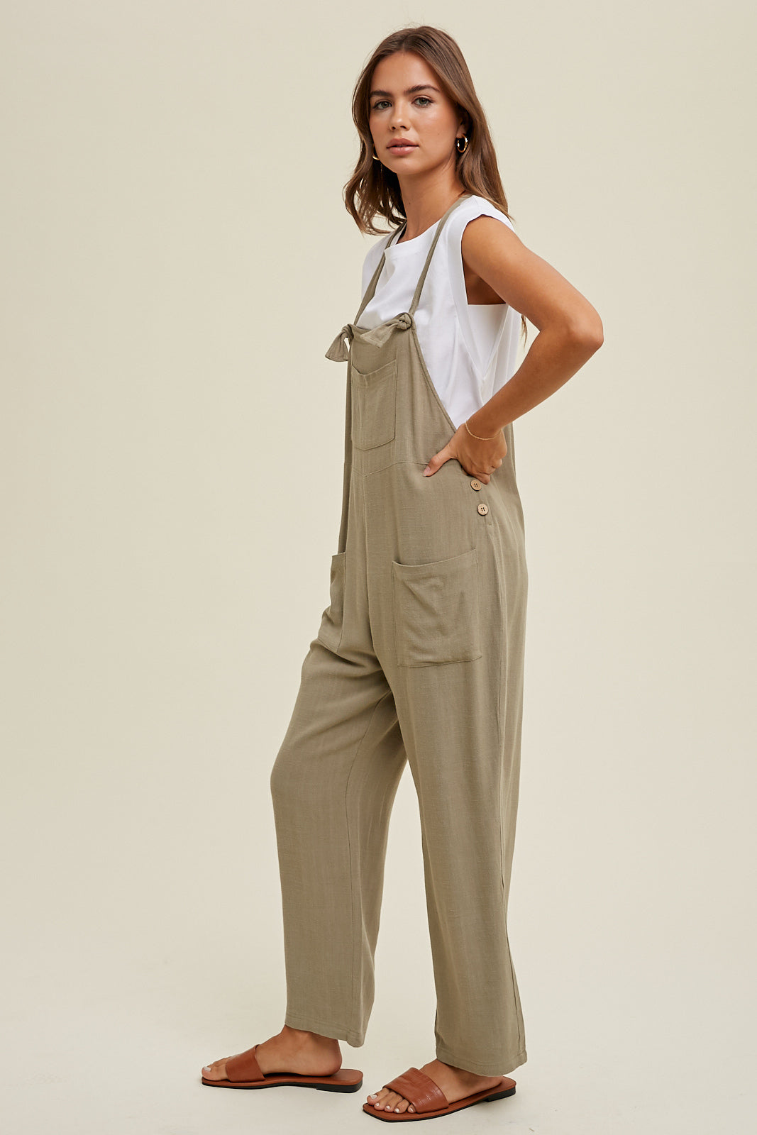 LINEN OVERALL WITH POCKETS - OLIVE