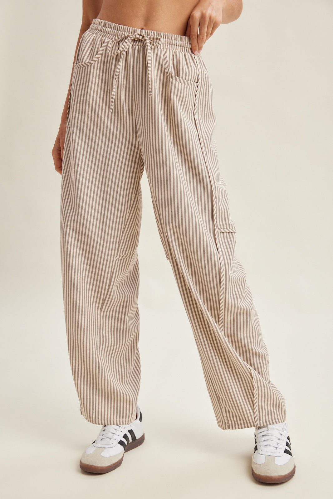 STRIPED SEAM DETAIL WIDE LEG DRAWSTRING PANTS