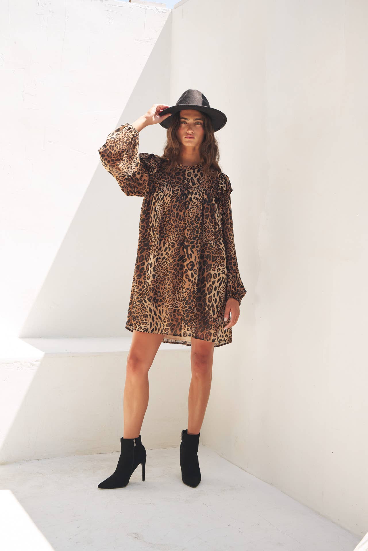 CHIC LEOPARD SHEER CHIFFON MINI DRESS WITH RUFFLES