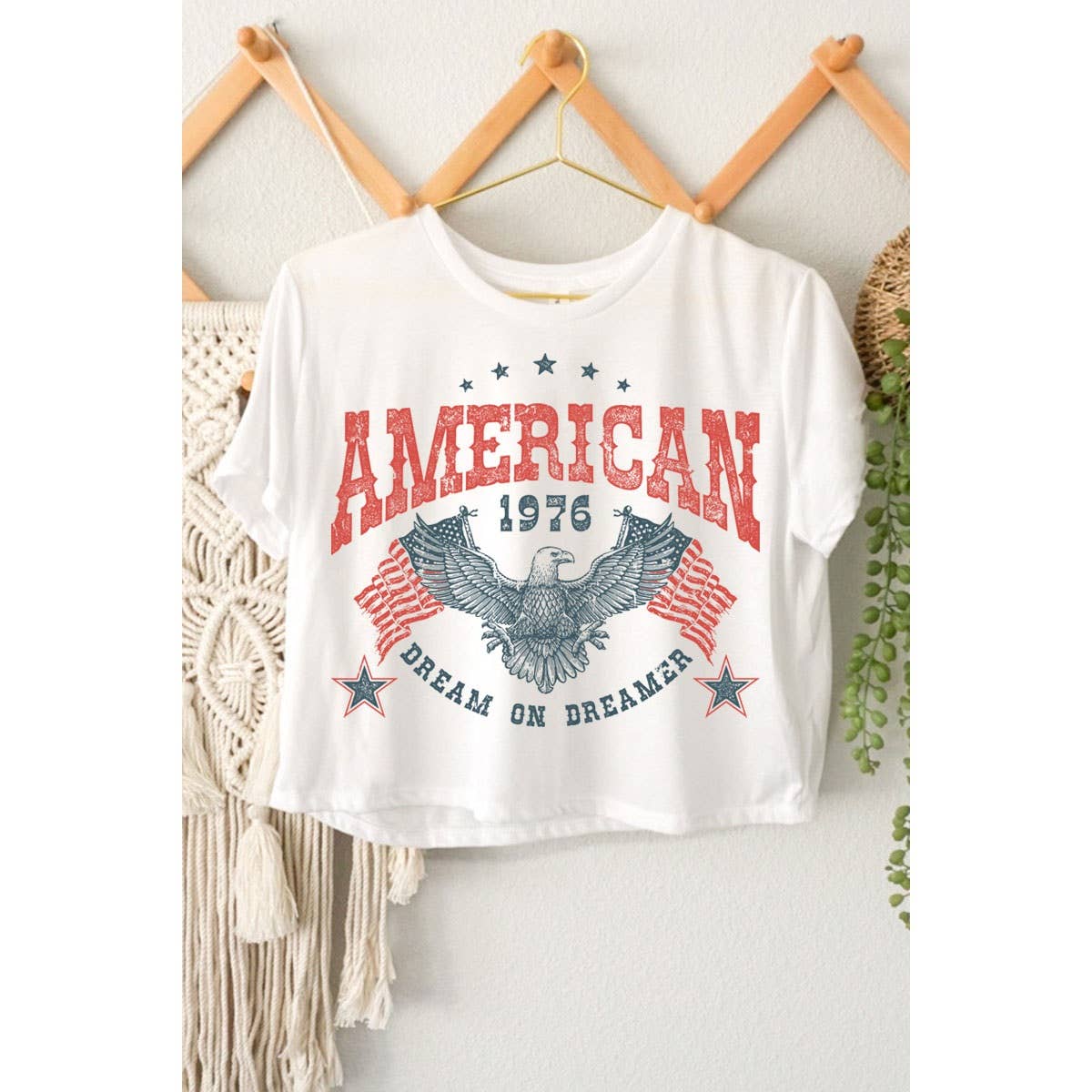 AMERICAN DREAM ON DREAMER GRAPHIC CROP TOP