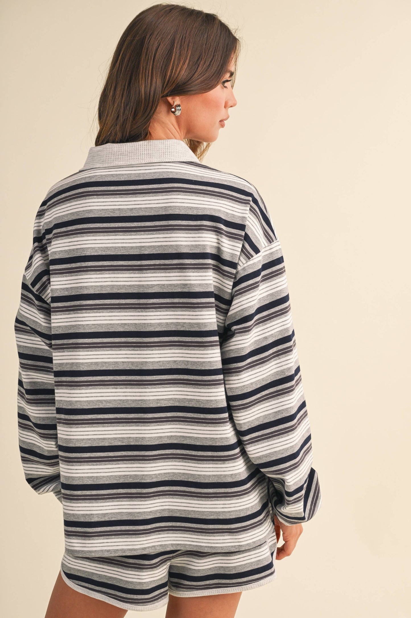 STRIPE OVERSIZED RUGBY SWEATSHIRT AND SHORTS