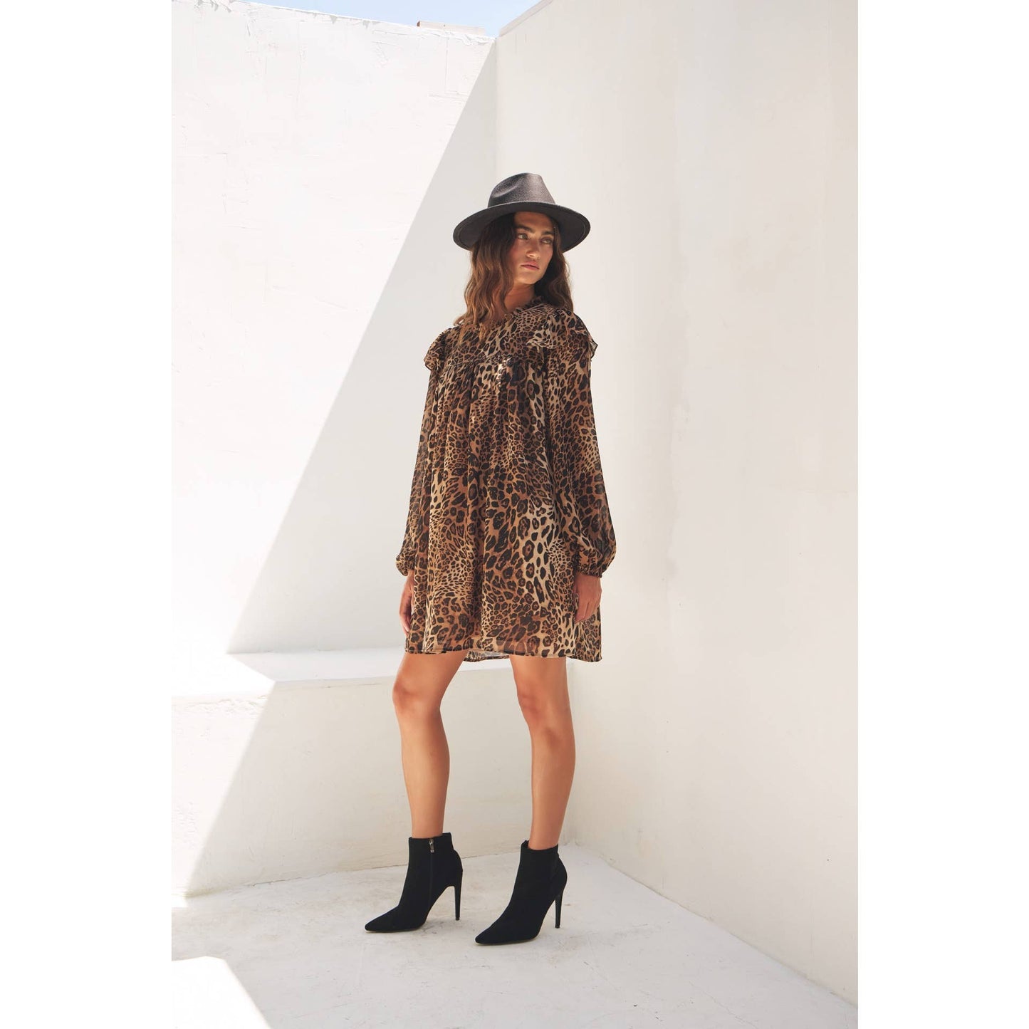 CHIC LEOPARD SHEER CHIFFON MINI DRESS WITH RUFFLES