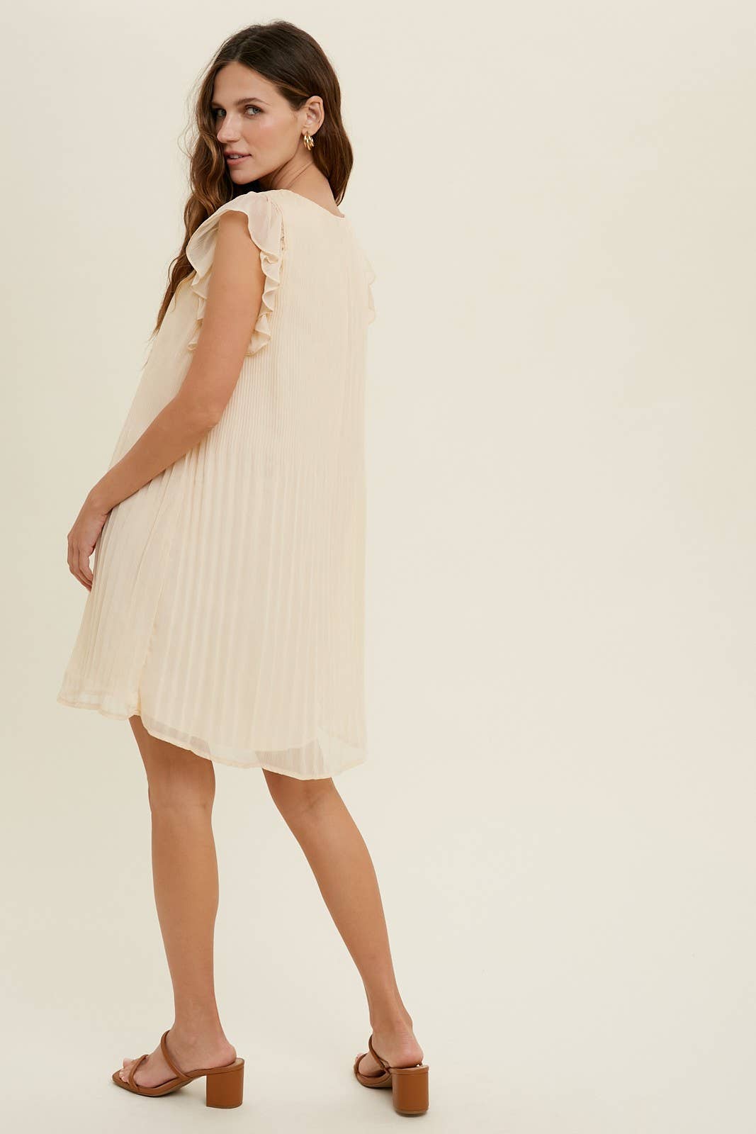 PLEATED SHIFT MINI DRESS WITH RUFFLE SLEEVE - CHAMPAGNE