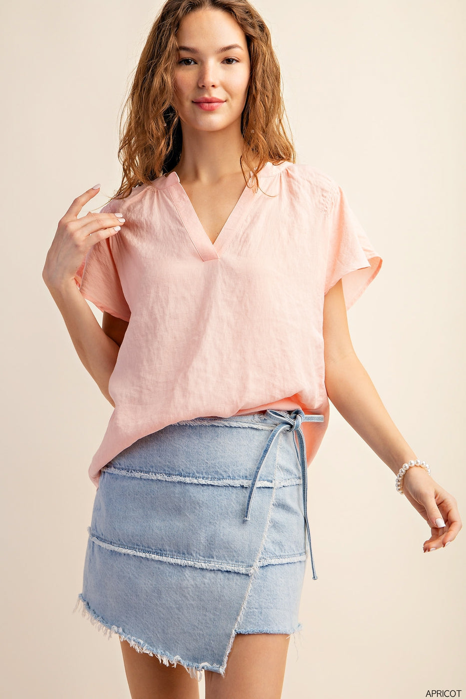 LINEN EFFECT 2LINE RUFFLE SLEEVES BACK PLACKET TOP - APPICOT