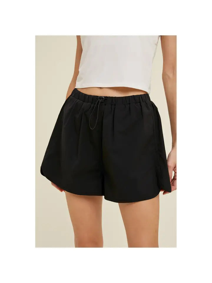 BLACK ATHLETIC SHORTS WITH SIDE POCKETS