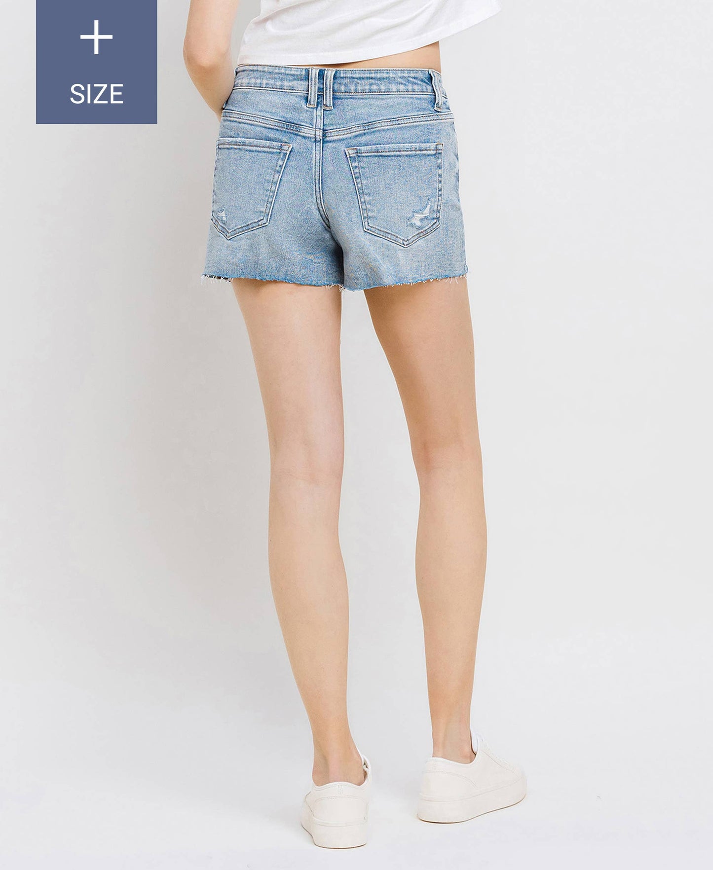 PLUS SIZE MID RISE RAW DISTRESSED HEM SHORTS