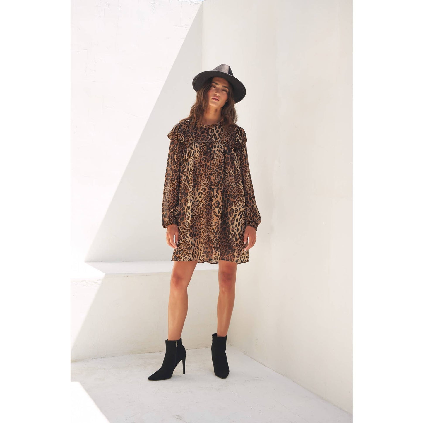 CHIC LEOPARD SHEER CHIFFON MINI DRESS WITH RUFFLES