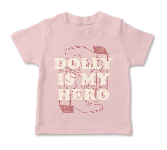 GRAPHIC T'SHIRT - DOLLY IS MY HERO