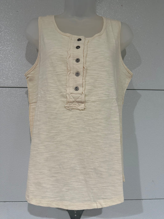 SLEEVELESS KNIT TOP WITH BUTTON DETAIL - CREAM