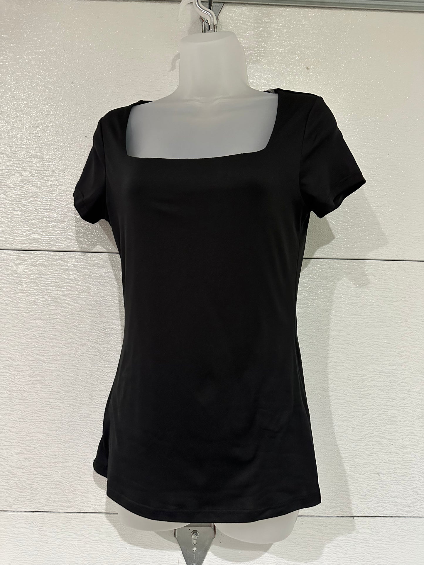 SQUARE NECK SHORT SLEEVE BASIC TOP - BLACK