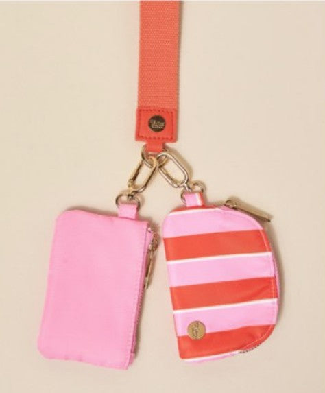DYNAMIC DUO POUCH WRISTLET