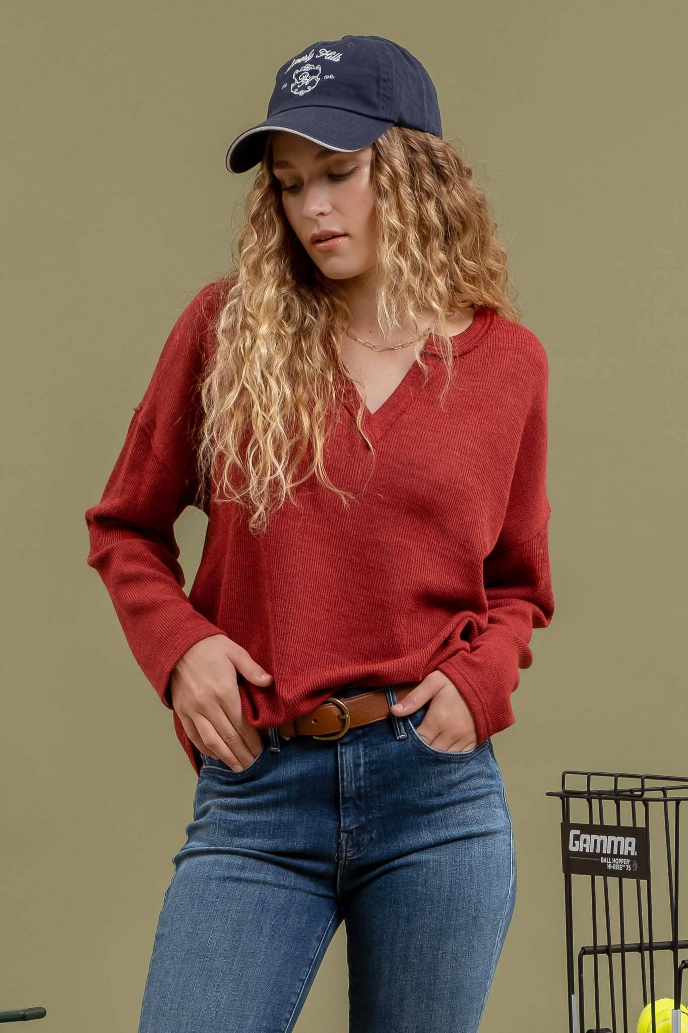 SOLID NOTCH NECK KNIT TOP - BURGANDY