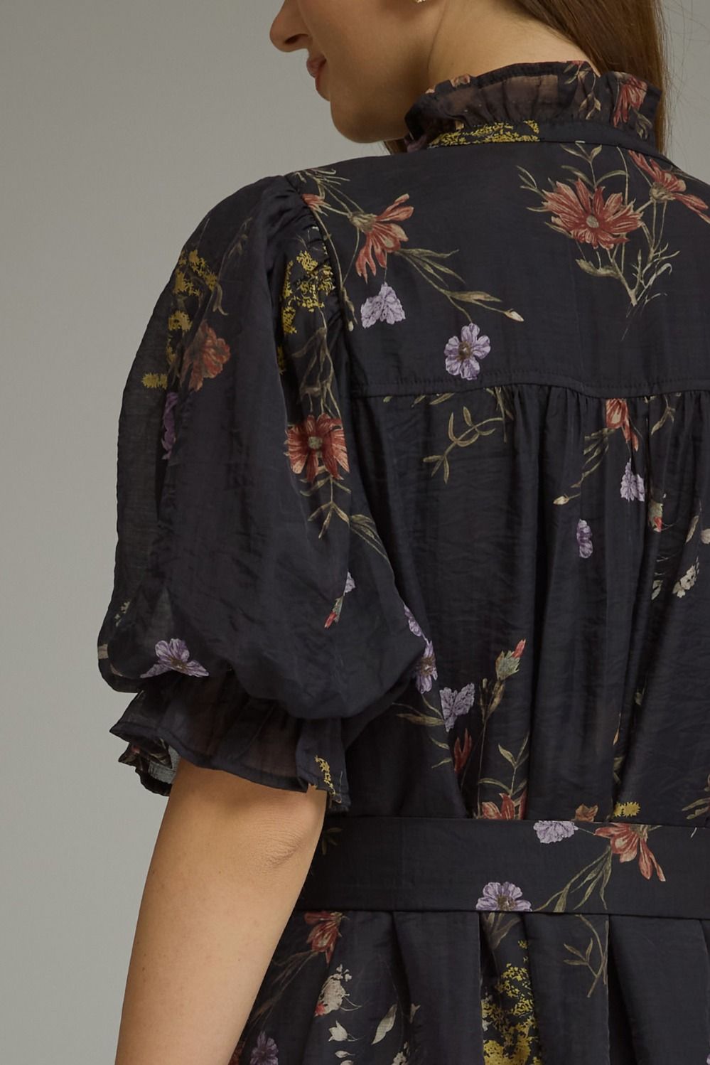 Floral short puff sleeve mini Dress - Black