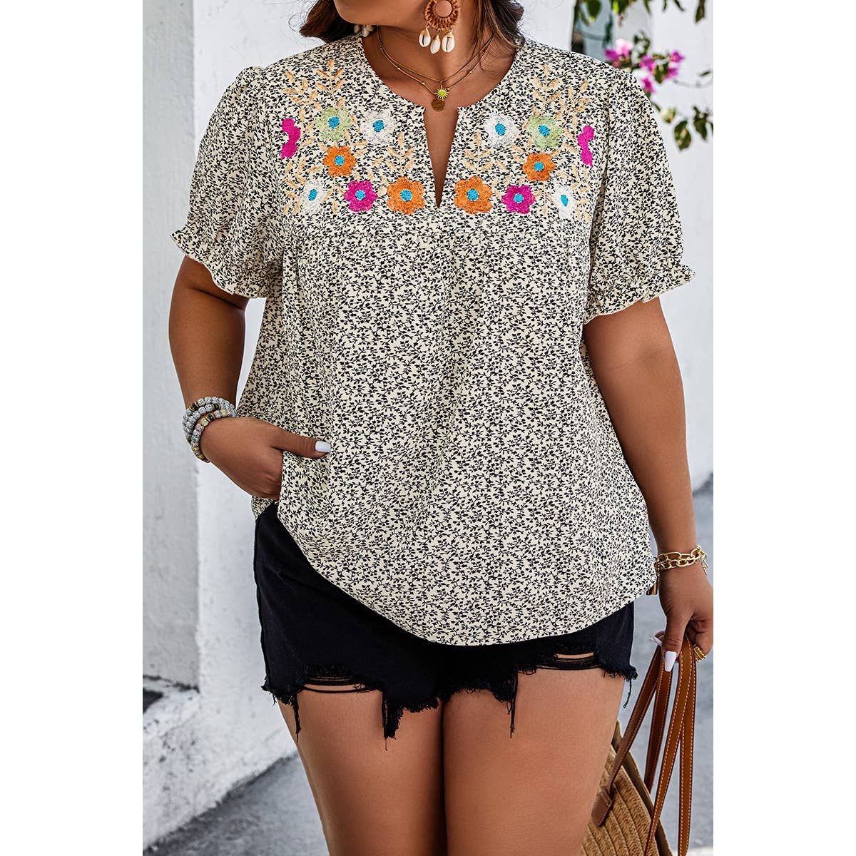 *Plus Size Floral Print V Neck Loose Fit Top