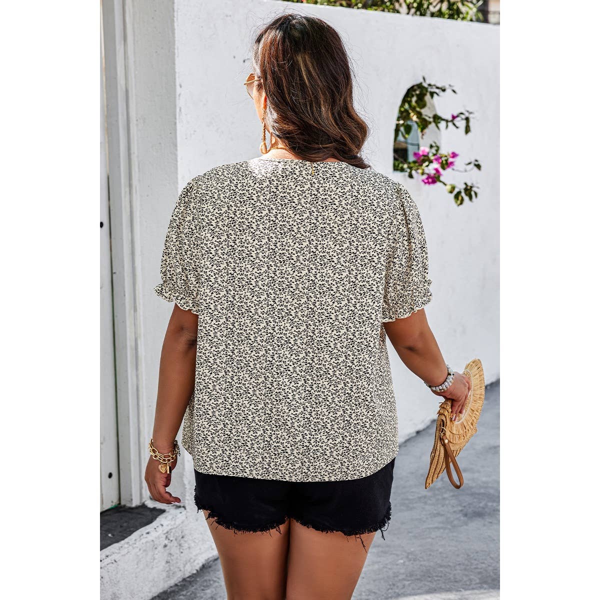*Plus Size Floral Print V Neck Loose Fit Top